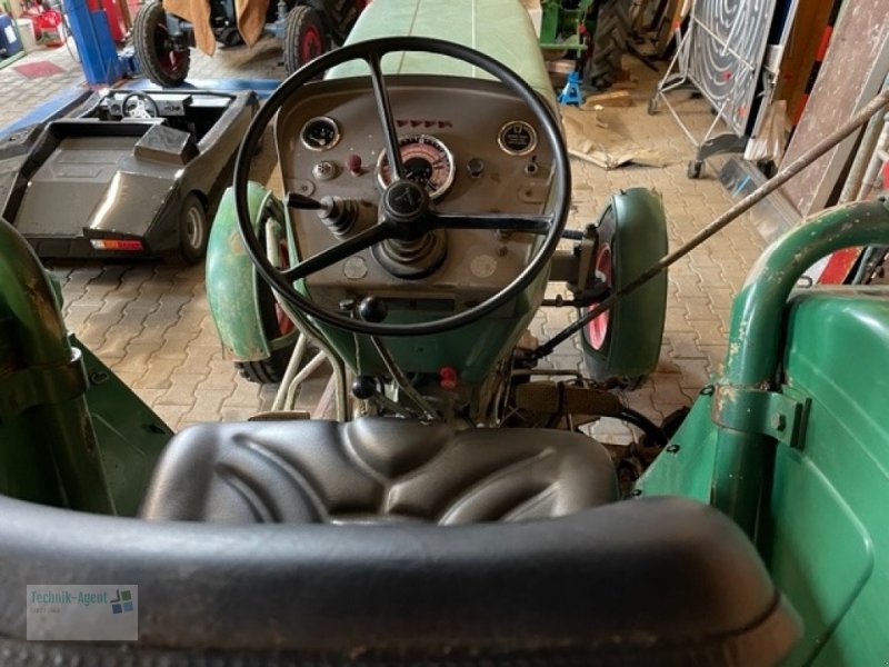 RADTRAKTOR Deutz-Fahr D 6006 - Photo 6